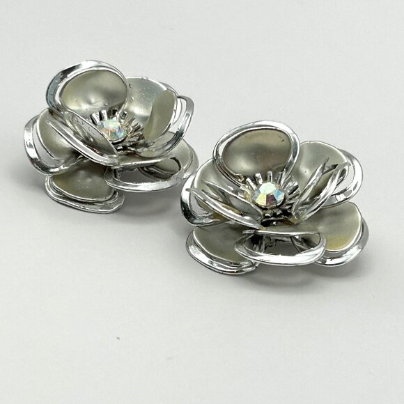 Vintage Silver Tone Flower Clip On Earrings with AB Rhinestone Center - Picture 1 of 14